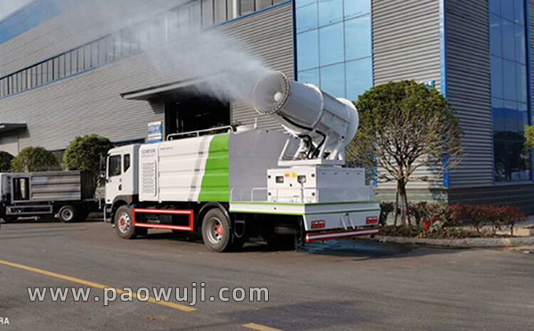 鄭通霧炮機廠家,霧炮機廠家直銷 -車載式霧炮機.jpg 鄭通霧炮機廠家,霧炮機廠家直銷 -車載式霧炮機.jpg